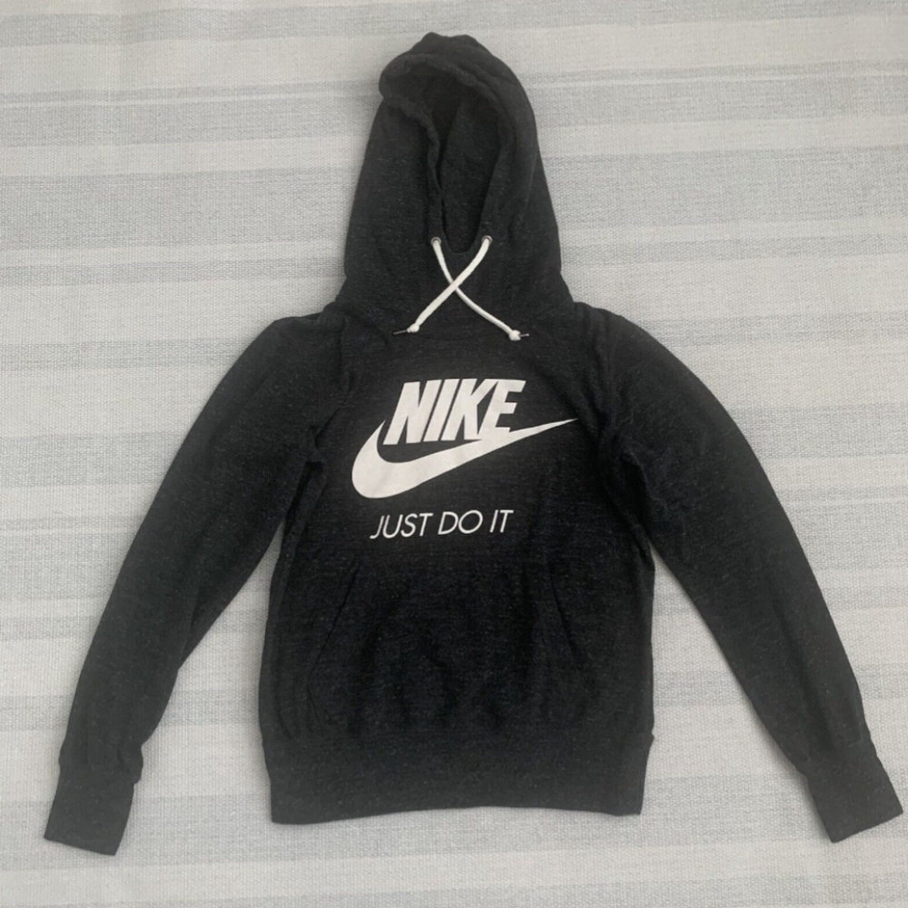 Nike lightweight hoodie